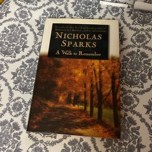 Nicholas sparks a walk to remember